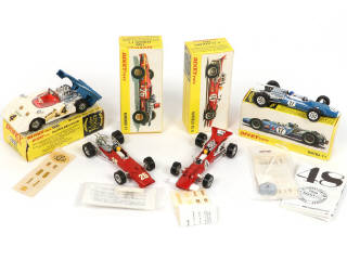 Lot 353 - DINKY TOYS (4)