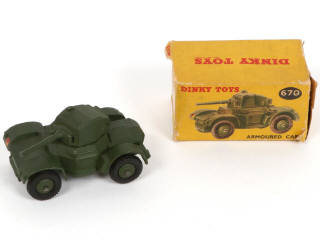 Lot 339 - DINKY TOYS (GB) (3)