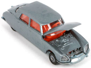 Lot 239 - MAJORETTE (FRANCE) (1)