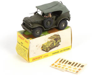 Lot 246 - DINKY TOYS (FRANCE) (1)