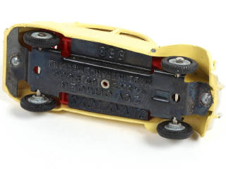 Lot 221 - DINKY TOYS (FRANCE) (1)