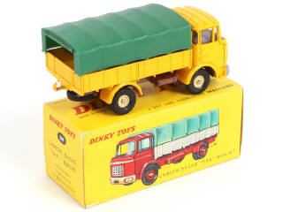Lot 238 - DINKY TOYS (FRANCE) (1)