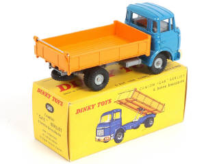Lot 240 - DINKY TOYS (FRANCE) (1)