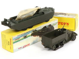 Lot 252 - DINKY TOYS (FRANCE) (2)