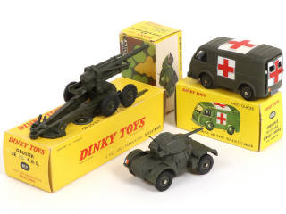 Lot 253 - DINKY TOYS (FRANCE) (3)