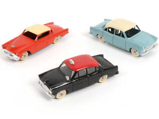 Lot 287 - DINKY TOYS (FRANCE) (3)