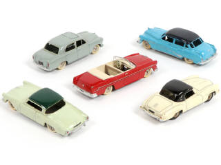 Lot 291 - DINKY TOYS (FRANCE) (5)