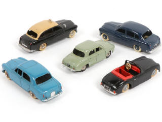 Lot 292 - DINKY TOYS (FRANCE) (5)