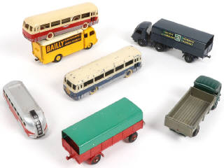 Lot 294 - DINKY TOYS (FRANCE) (7)