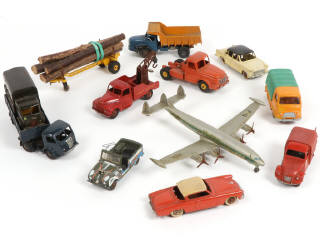 Lot 299 - DINKY TOYS (FRANCE) (11)