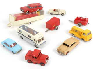 Lot 298 - DINKY TOYS (FRANCE) (10)
