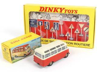 Lot 279 - DINKY TOYS (FRANCE) (2)