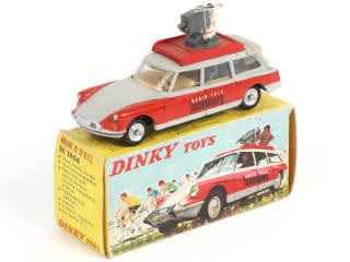 Lot 392 - DINKY TOYS (FRANCE) (1)