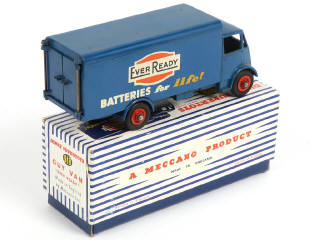 Lot 321 - DINKY TOYS (GB) (1)