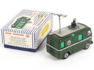 Lot 324 - DINKY TOYS (GB) (1)