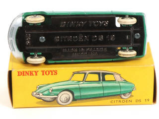 Lot 382 - DINKY TOYS (FRANCE) (1)