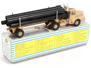 Lot 489 - DINKY TOYS (FRANCE) (1)