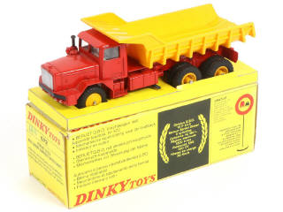 Lot 484 - DINKY TOYS (FRANCE) (1)