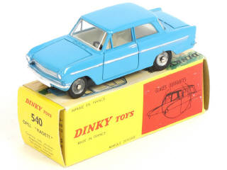 Lot 426 - DINKY TOYS (FRANCE) (1)