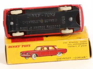 Lot 442 - DINKY TOYS (FRANCE) (1)