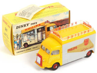 Lot 456 - DINKY TOYS (FRANCE) (1)