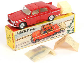 Lot 422 - DINKY TOYS (FRANCE) (1)