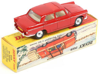 Lot 422 - DINKY TOYS (FRANCE) (1)