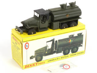 Lot 494 - DINKY TOYS (FRANCE) (1)