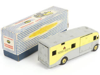 Lot 332 - DINKY TOYS (GB) (1)