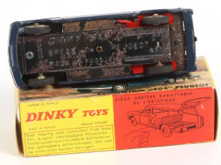 Lot 418 - DINKY TOYS (FRANCE) (1)