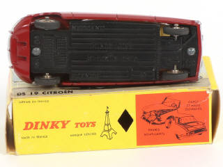 Lot 385 - DINKY TOYS (FRANCE) (1)