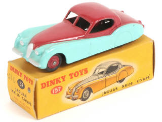 Lot 266 - DINKY TOYS (GB) (1)