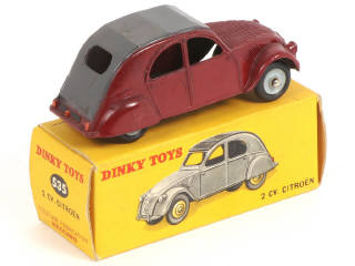 Lot 401 - DINKY TOYS (FRANCE) (1)