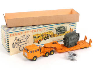 Lot 487 - DINKY TOYS (FRANCE) (1)