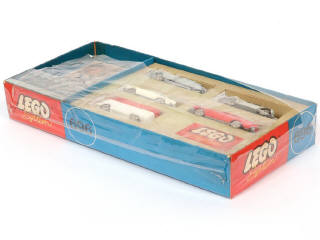 Lot 165 - LEGO (DANEMARK) (1)