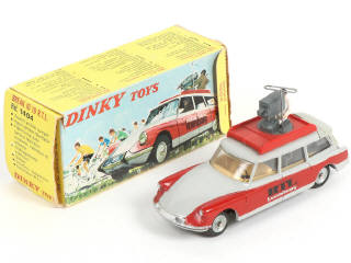 Lot 394 - DINKY TOYS (FRANCE) (1)