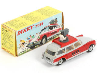 Lot 394 - DINKY TOYS (FRANCE) (1)