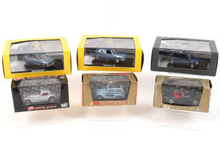 Lot 93 - DIVERS (6)