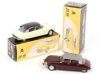 Lot 167 - TAPIS VOLANT (FRANCE) (2)