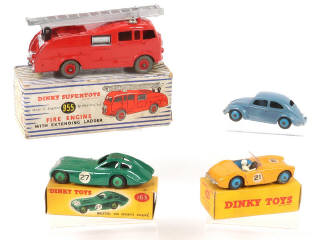 Lot 301 - DINKY TOYS (GB) (4)