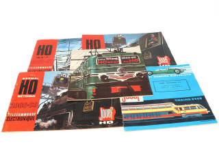 Lot 15 - DIVERS (15)