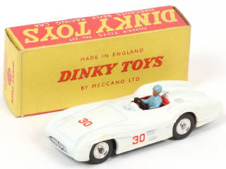 Lot 248 - DINKY TOYS (GB) (1)