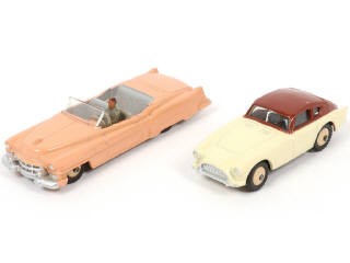 Lot 251 - DINKY TOYS (GB) (2)