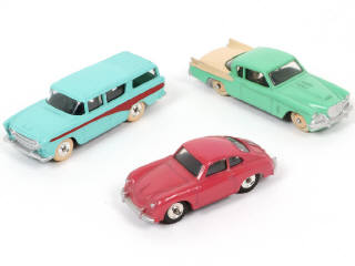 Lot 256 - DINKY TOYS (GB) (3)