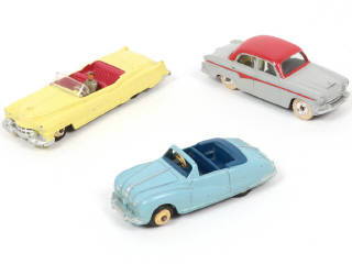 Lot 264 - DINKY TOYS (GB) (3)