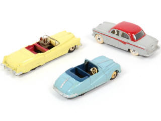 Lot 264 - DINKY TOYS (GB) (3)
