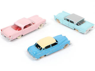 Lot 289 - DINKY TOYS (FRANCE) (3)