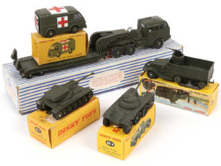 Lot 309 - DINKY TOYS (FRANCE) (5)