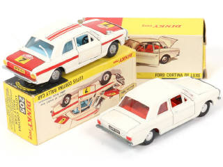 Lot 266 - DINKY TOYS (GB) (2)
