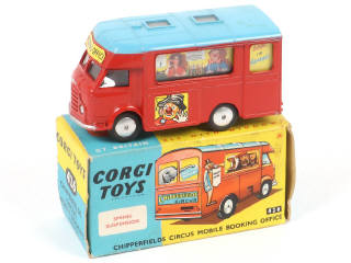 Lot 127 - CORGI TOYS (GB) (1)